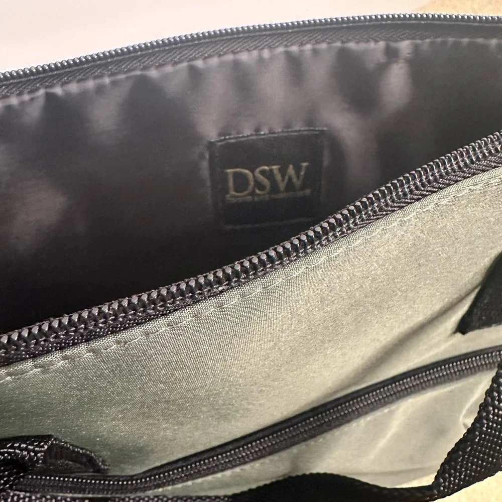 DSW Army Green. Tote bag/Back Pack. - Picture 3 of 3